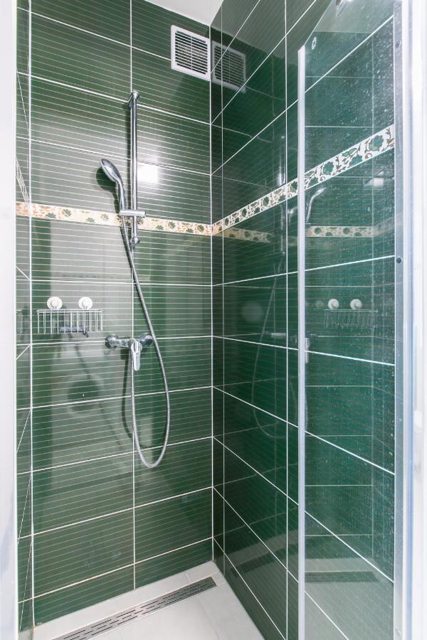 Cozy Apartment In Quiet Courtyard Near Charles Bridge Prague Luaran gambar
